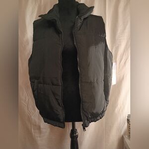 NWT Just Be Black Puffer Vest